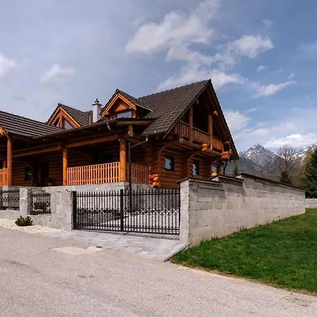 Chalet Forest With High Tatras View *