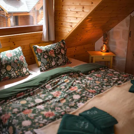 Chalet Forest With High Tatras View *